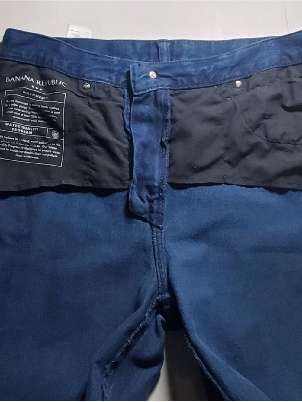 Banana Republic Summer Weight Dark Blue Wide-Leg High-Rise Jeans 12 - Picture 9 of 13